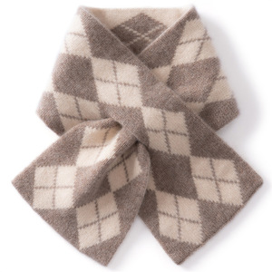 Écharpe 100% cachemire pur pour femme, chaude pour l'hiver, tricotée, motif jacquard losanges, écharpe tour de cou croisée - Product Image 4
