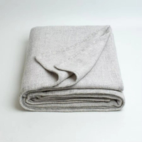 Fournisseur de couverture d'hiver de haute qualité tricotée à la main de luxe, douce et confortable, en laine d'alpaga organique 100%, pour le camping et le voyage, grise