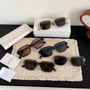 Gafas de sol cuadradas Renyu con montura de PC, negras, polarizadas, sin graduación, para cualquier forma de rostro, estilo casual para vacaciones - Product Image 4