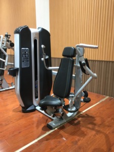 LAND FITNESS Équipement de fitness commercial de haute qualité Mouche pectorale pour l'entraînement musculaire Machines de sélection de charge de broches corporelles - Product Image 6