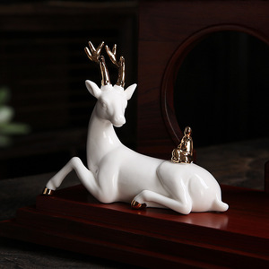 Renna di natale statue di porcellana in ceramica decorazioni per la casa figurine <span class=keywords><strong>sculture</strong></span> decorazioni <span class=keywords><strong>moderne</strong></span> <span class=keywords><strong>tavolo</strong></span> centrale soggiorno unico - Product Image 3
