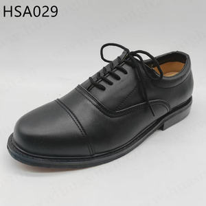 Chaussures Derby en cuir de vachette naturel brillant/mat LXG, design à double jointure, à lacets, pour banquets d'affaires, en vente HSA029 - Product Image 4