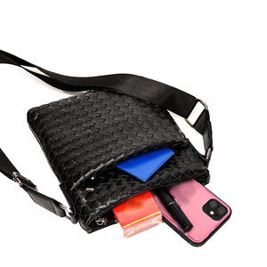 รองรับการปรับแต่งแบบ OEM/ODM กระเป๋าโทรศัพท์แบบสะพายข้างทอมือจากวัสดุ PU เป็นมิตรกับสิ่งแวดล้อม ดีไซน์ทันสมัย เหมาะสำหรับธุรกิจ - Product Image 2