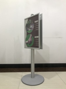 Espositore da Terra per Promozioni in Supermercato, Vassoio in Metallo e Supporto per Poster A4 Bifacciale - Product Image 3