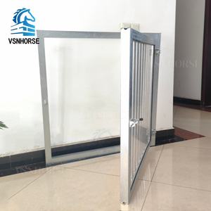 หน้าต่างโรงนาม้าทำจากเหล็กชุบสังกะสีกันการกัดกร่อนหน้าต่างม้ากระจกนิรภัยสำหรับฟาร์มม้าม้าที่ทันสมัยป้องกันการกัดกร่อน - Product Image 1