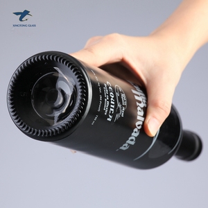 Luxo crânio preto fosco 200ml 250ml 500ml 750ml 1 litro garrafa de vinho vidro <span class=keywords><strong>vodka</strong></span> tequila brandy uísque com tampa - Product Image 4