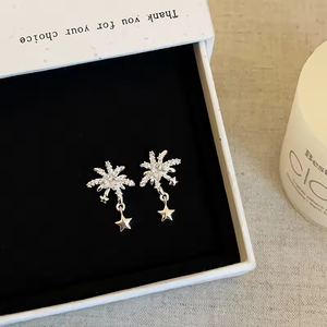 Proveedor de Joyería al por Mayor, Precio Económico, Regalos Promocionales, Pendientes de Cruz con Diseño de Copo de Nieve, Joyería de Moda para Mujer - Product Image 5