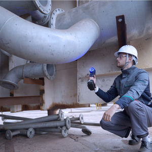 Scanner 3D KSCAN-E pour <span class=keywords><strong>les</strong></span> ateliers de laboratoire et le travail sur le terrain Incroyable facilité à capturer des données 3D précises en toute liberté - Product Image 3