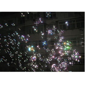 Máquina de Burbujas Automática de 300W con Ruedas Dobles para Fiestas Infantiles y Conciertos - Product Image 6