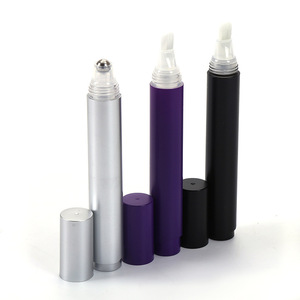 Stylo applicateur de crème pour les yeux 6 ml, boîtier en plastique, pointe roll-on, type à pression, pour usage cosmétique - Product Image 2