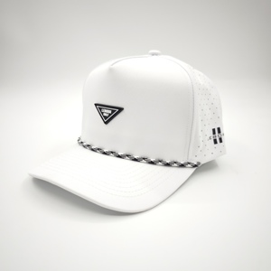 Gorra de Golf Ligera de Cinco Paneles, Sólida e Impermeable, con Emblema de Silicona Personalizado, Bajo MOQ, OEM, Perforada con Láser, Transpirable, para Actividades al Aire Libre - Product Image 5