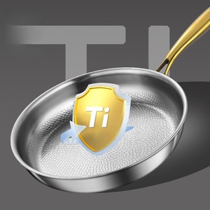 <span class=keywords><strong>Padelle</strong></span> <span class=keywords><strong>Antiaderenti</strong></span> da Cucina con Manico Dorato Personalizzato, Padella in Titanio a 5 Strati Martellata, Vendita all'Ingrosso - Product Image 3