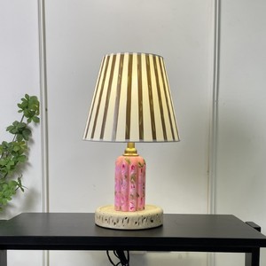 Lampe de table à motif floral, source lumineuse LED E26, commande par interrupteur, éclairage de chevet pour chambre à coucher, couverture de 10 à 15 m² - Product Image 2