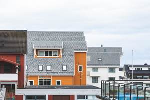 Ardogres Modern Design Stone Grey 40X40 Tuiles de toiture en céramique revêtues de pierre résistante aux ouragans pour matériaux de construction de maisons - Product Image 3