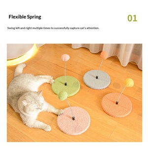 Juguete Redondo Pequeño para <span class=keywords><strong>Gatos</strong></span> con Bola de Resorte, Poste Rascador Duradero para <span class=keywords><strong>Gatos</strong></span> de Interior, Venta Directa de Fábrica - Product Image 4