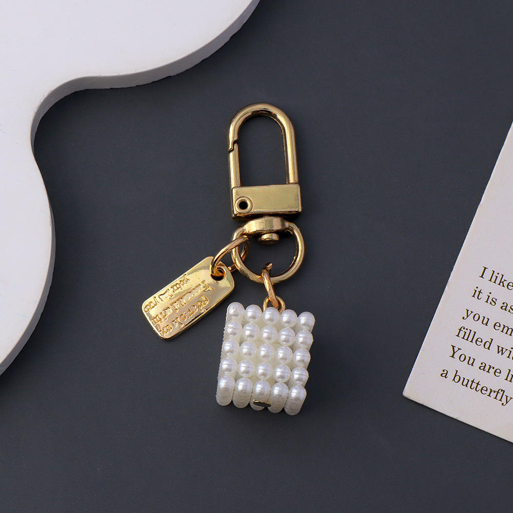 สี่เหลี่ยมจัตุรัส + สีทอง