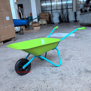 <span class=keywords><strong>Brouette</strong></span> de jouet en plastique pour enfants avec roues en métal massif Chariot en métal pour enfants pour le jeu d'arrière-cour des enfants - Product Image 4