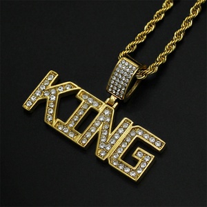 Collier Pendentif Personnalisé en Acier Inoxydable Plaqué Or Anti-ternissement, Lettre Initiale Diamantée, Style Hip-hop, Modèle Roi - Product Image 2