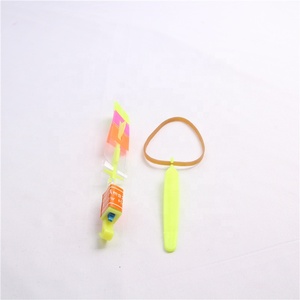 มันเย็นในเวลากลางคืนกลางแจ้งเกมพ่อแม่ลูก Led ร่มบินของเล่นหนังสติ๊กบินของเล่น - Product Image 3