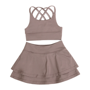 2024 हॉट फास्ट शिपिंग बच्चों के कपड़े नायलॉन स्पैन्डेक्स ट्विन गर्ल एक्टिव वियर ब्रीथेबल सस्पेंडर्स कुलोट्स किड्स योगा सेट - Product Image 6