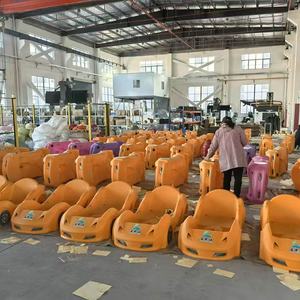 Voiture de montagnes russes en PE rotomoulé pour pentes extérieures, luge, chariot de montagnes russes, certifié ISO9001, vente en gros uniquement - Product Image 6