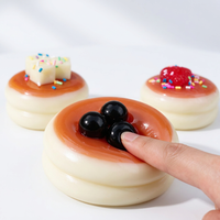 Jouets Squishy de Collection Thème Alimentaire - Jouets Anti-Stress en Forme de Pâtisserie, Pain et Gâteau - Emballage en PVC Plastique - Pour Tous les Âges