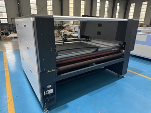Machine de découpe laser à 4 têtes <span class=keywords><strong>Co2</strong></span> 1800*1500mm, moteur servo à crémaillère, pour textile, vêtements, vêtements de sport, peluche, jouet, chapeau, cuir - Product Image 5