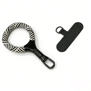 Correa de cuerda para teléfono con colgante, cordón corto tipo collar, hebilla metálica de alta gama, cuerda de mano antipérdida con bloqueo automático y almohadilla de inserción - Product Image 1