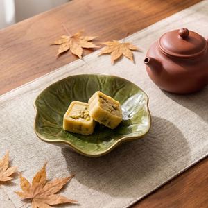 Japanese Style <b>Ceramic</b> Soy Sauce Dishes Flower Shaped Dipping Serving Dish Personalized and High-value Seasoning Snack Dish - Product Image 4