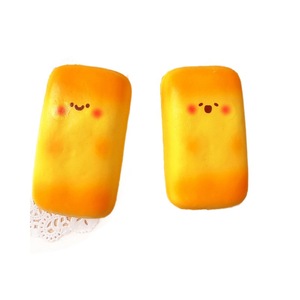 Vente en gros de jouets anti-stress mignons en forme de pain de poche avec des expressions expressives, à récupération lente, créatifs, doux et moelleux. - Product Image 5