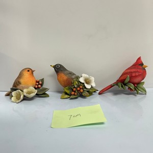 Vente en gros de décorations pour la maison personnalisées Simulation élevée d'<span class=keywords><strong>oiseau</strong></span> miniature à gravure vive Fournitures de jardin pour <span class=keywords><strong>oiseau</strong></span> Statue d'<span class=keywords><strong>oiseau</strong></span> Figurine cardinal - Product Image 3