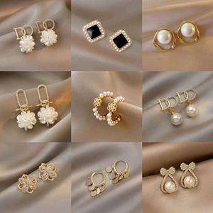 Серьги-обручи с блестящим золотистым бантом, модные изысканные изящные серьги-подвески с бантом из страз, ювелирные украшения для женщин, подарки для подруг - Product Image 6