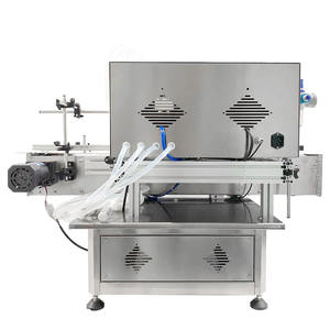 เครื่องบรรจุของเหลวอัตโนมัติขนาดเล็กแบบหลายหัวปรับแต่งได้ พร้อมสายพานลำเลียงสำหรับจ่ายเครื่องดื่มแอลกอฮอล์ ปั๊ม 3 หัว - Product Image 2