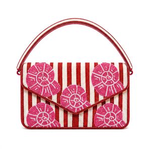 Sac de soirée à bandoulière fait main, perlé et rayé, avec motif floral rose, pour les soirées - Product Image 1