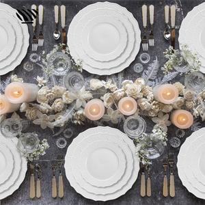 Juego de Platos de Cena de Cerámica Blanca con Patrón Tallado de Lujo, Platos de Porcelana Decorativos Hechos a Mano para Bodas, para una Cena Elegante - Product Image 2