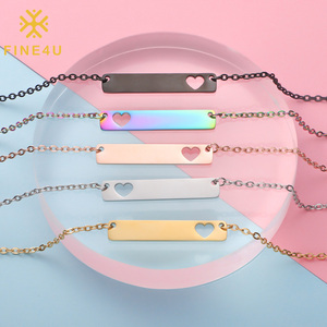 Bijouterie personnalisée Vente en gros Personnalisé gravé au laser Coeur Logo Nom plaqué or <span class=keywords><strong>Collier</strong></span> pendentif barre - Product Image 1