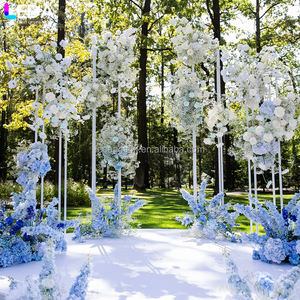 Arco Metálico Cuadrado LEDA Moderno y Elegante para Decoración de Bodas, Resistente y Personalizable - Product Image 1