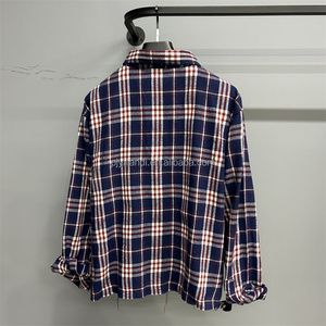 <span class=keywords><strong>Chemise</strong></span> en flanelle à manches longues à <span class=keywords><strong>carreaux</strong></span> bleus <span class=keywords><strong>et</strong></span> rouges décontractée populaire avec poche en jean <span class=keywords><strong>et</strong></span> diamant clouté <span class=keywords><strong>Chemise</strong></span> à simple boutonnage pour homme printemps - Product Image 2