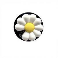 Support magnétique en acrylique 3D style coréen, motif marguerite blanche, base noire offrant une forte adhérence, idéal pour une utilisation sur bureau, parfait pour les utilisateurs paresseux