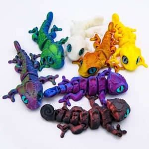 8cm Custom 3D Printing Toy <b>PLA</b> Printed Chameleon Toy Joint Movable Model Gradient Animal Figurine Toy - Product Image 1