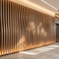 Panneau mural décoratif en aluminium à motif de grain de bois ondulé, design moderne de luxe, art paramétrique pour la décoration intérieure architecturale