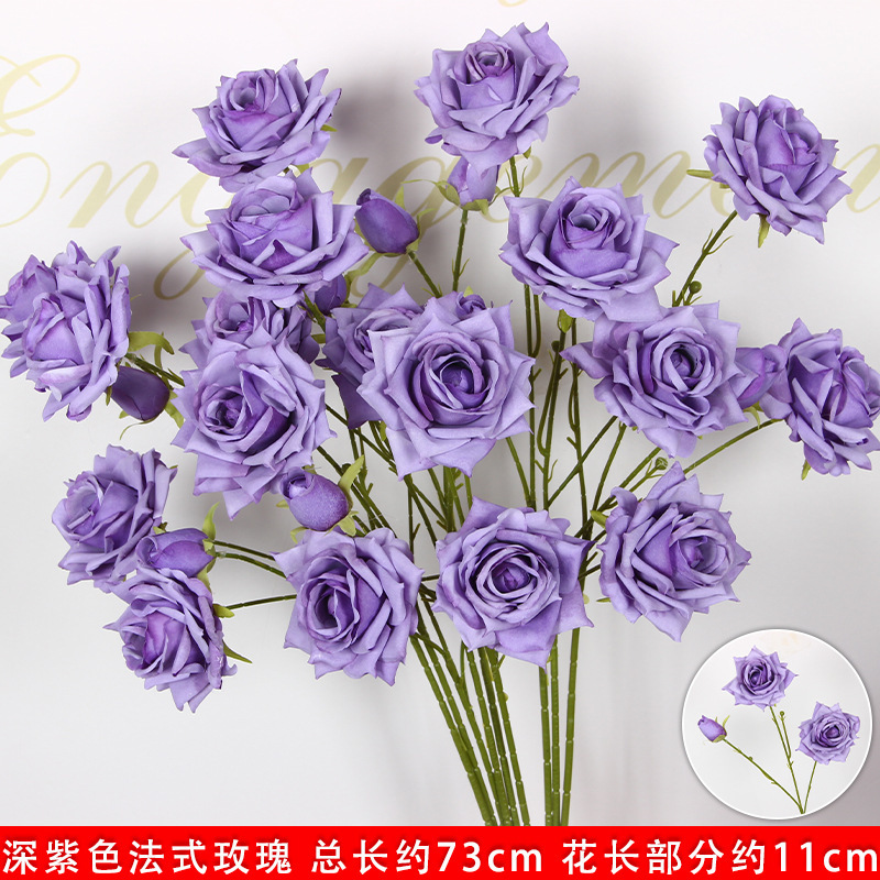 Branche de rose française à 3 têtes violet foncé