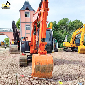 Mini excavatrice de ZX70-5A Hitachi pour des applications d'intérieur Ultra compacte avec la conception étroite de largeur et les voies en caoutchouc - Product Image 2