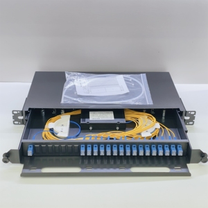 1U 19-Inch Rack-Mount PLC <b>Splitter</b> Chassis with Built-in 1x16 SC/UPC Cassette, Slide-Out Tray - Product Image 1