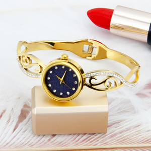 Orologio elettronico al quarzo da <span class=keywords><strong>donna</strong></span> <span class=keywords><strong>alla</strong></span> <span class=keywords><strong>moda</strong></span> accessori per gioielli con numeri romani rosa cavi 18K oro acciaio inossidabile orologio da polso - Product Image 5