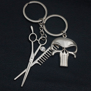 Llaveros de Metal Personalizados con Diseño de Anime, Llavero con Logo 'A veces mamá dice una maldición' - Product Image 3