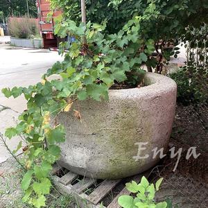 Pots <span class=keywords><strong>de</strong></span> jardin en <span class=keywords><strong>pierre</strong></span> <span class=keywords><strong>de</strong></span> <span class=keywords><strong>lave</strong></span> coulée <span class=keywords><strong>de</strong></span> grande taille pour l'extérieur, produits vintage - Product Image 3