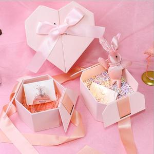Caja de Regalo Hexagonal de Cartón Rígido con Diseño Personalizado, Doble Puerta Magnética, Color Rosa, para Bodas y Damas de Honor, con Cinta - Product Image 2
