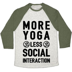 Camiseta de béisbol unisex Tri-Blend de More Yoga Less Social Interaction - Product Image 3