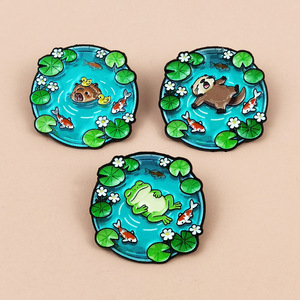 Ingrosso di fabbrica Spilla in metallo smaltata personalizzata con animali carini (Rana, Lontra marina, Capibara) per zaino, disponibile in stock - Product Image 3